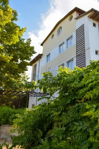 Pensiunea SIXTY NINE