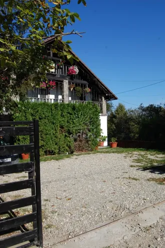 Pensiunea CAPRA CU 3 IEZI